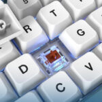 Cop – Gaming – Montech lancia la tastiera meccanica MKey Pro con interruttori Gateron G Pro 3