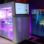 Cop – Gaming – Valkyrie VK02 ARGB Deluxe White – Un case pc con monitor touch 10.1 integrato