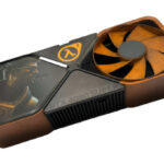 Cop – NVIDIA celebra il 20° anniversario di Half-Life 2 con una RTX 4080 SUPER personalizzata