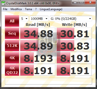 054-kingston-hyperx-ssd-240gb-crystal-USB2-2