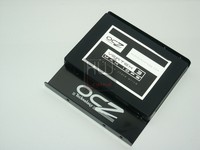 012-ocz-vertex3-ssd-120gb-adattatore-e-ssd