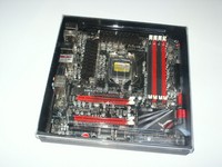 025-asus-z68-gene-z-confezione9