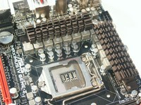 029-asus-z68-gene-z-foto-scheda-zona-socket