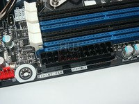 038-intel-sandy-bridge-e-dx79si-foto-connettore-atx-24-poli