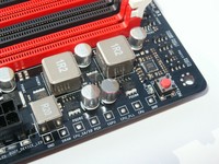 041-asus-z68-gene-z-foto-scheda-punti_di_lettura-pulsante-gobutton-alimentazione-ddr3
