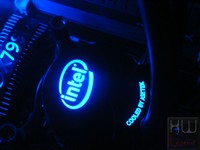 098-intel-sandy-bridge-e-rts2011lc-foto-particolare-illuminazione