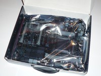 010-ECS-X79R-AX-DELUXE-foto-confezione-imballo-scheda