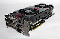 asus_matrix_gtx580_scheda_vista1