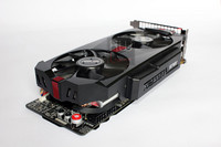 asus_matrix_gtx580_scheda_vista2