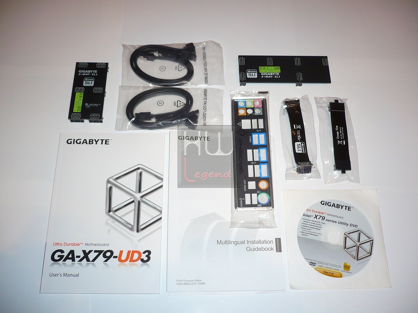 012-gigabyte-x79-ud3-foto-confezione-bundle