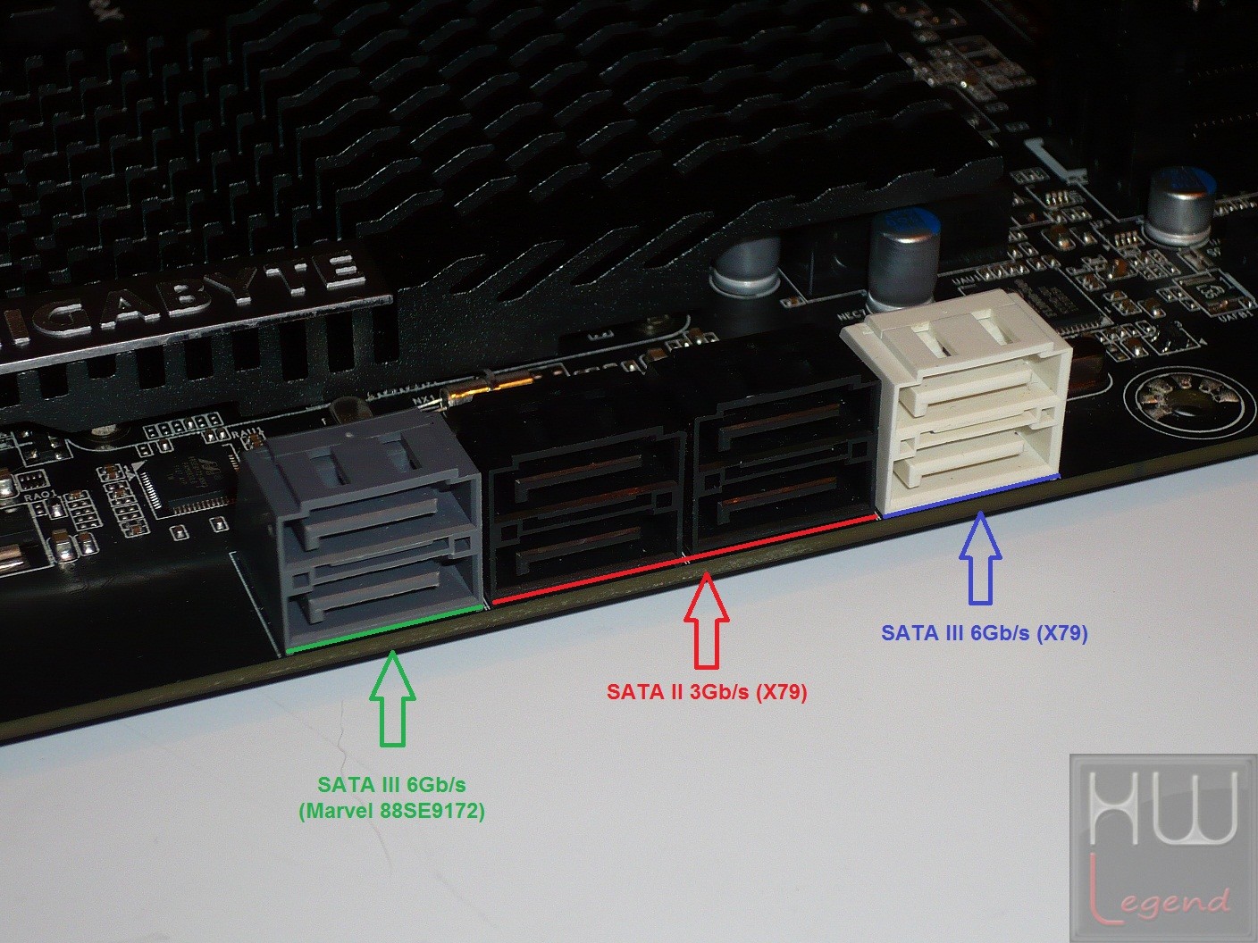 027-gigabyte-x79-ud3-foto-scheda-porte-sata-1