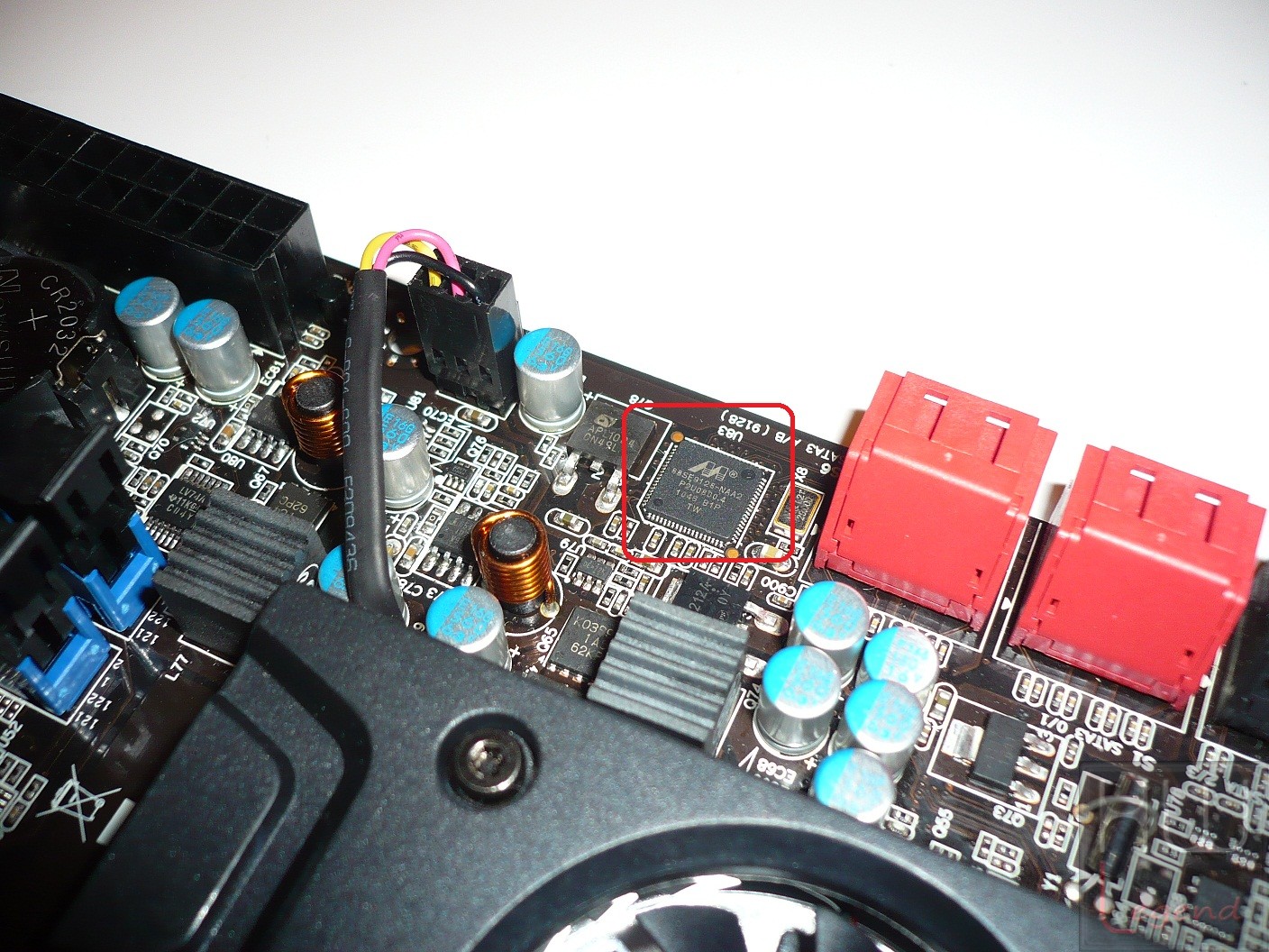 031-sapphire-x79n-foto-scheda-controller-sata3-marvel