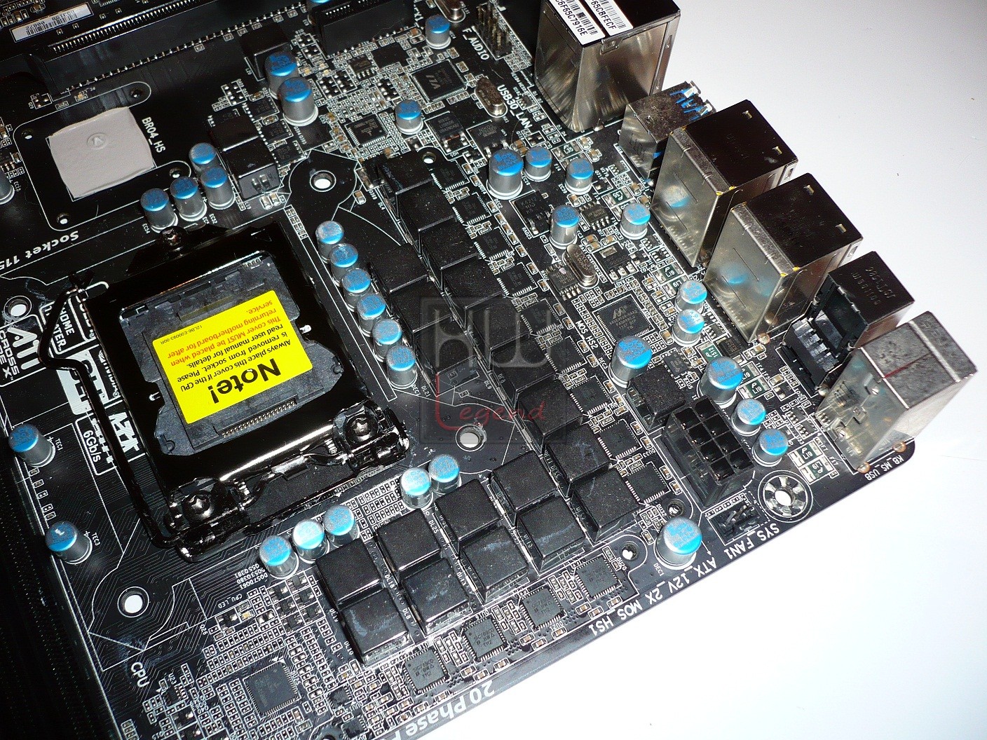021-gigabyte-z68x-ud5-foto-scheda-circuiteria-alimentazione-2