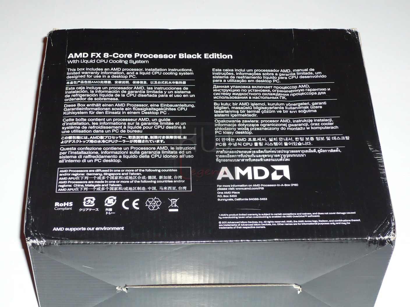 027-amd-bulldozer-fx8150-liquid-cooling-confezione-retro