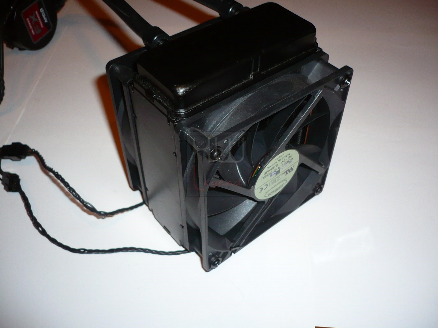 043-amd-bulldozer-fx8150-liquid-cooling-ventole-montate-push-pull-3