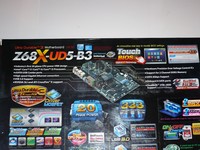 011-gigabyte-z68x-ud5-foto-confezione-retro-3