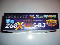 012-gigabyte-z68x-ud5-foto-confezione-lato