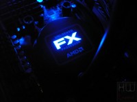 046-amd-bulldozer-fx8150-liquid-cooling-particolare-logo-2