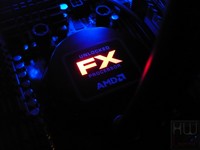 048-amd-bulldozer-fx8150-liquid-cooling-particolare-logo-4