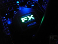 049-amd-bulldozer-fx8150-liquid-cooling-particolare-logo-5