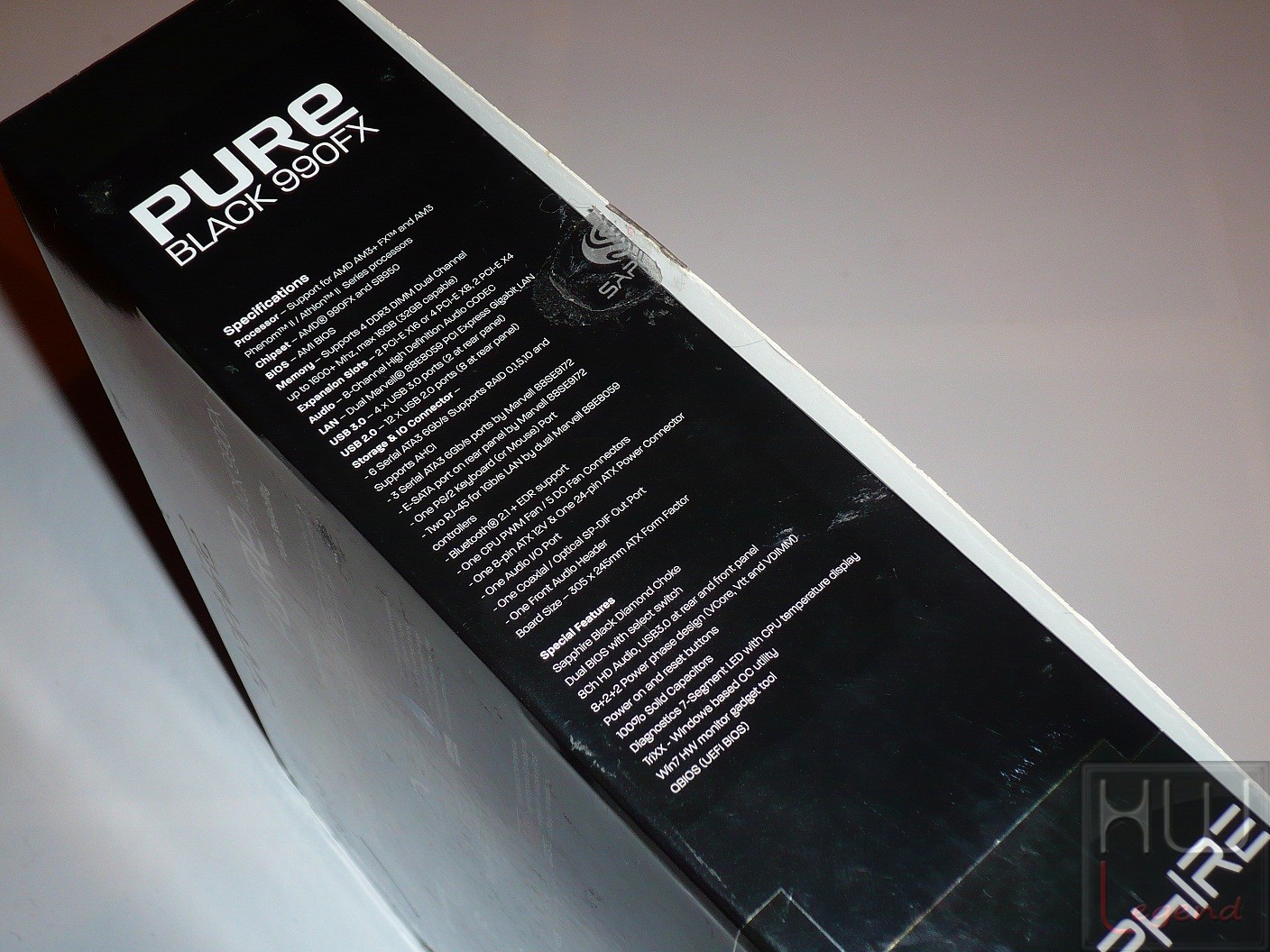 012-sapphire-pure-black-990fx-foto-confezione-specifiche