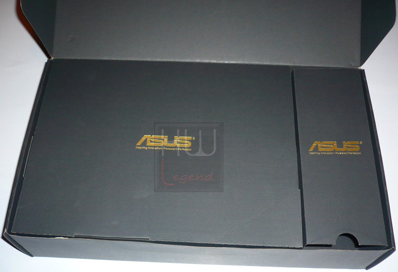 043-asus-geforce-gtx680-confezione-7