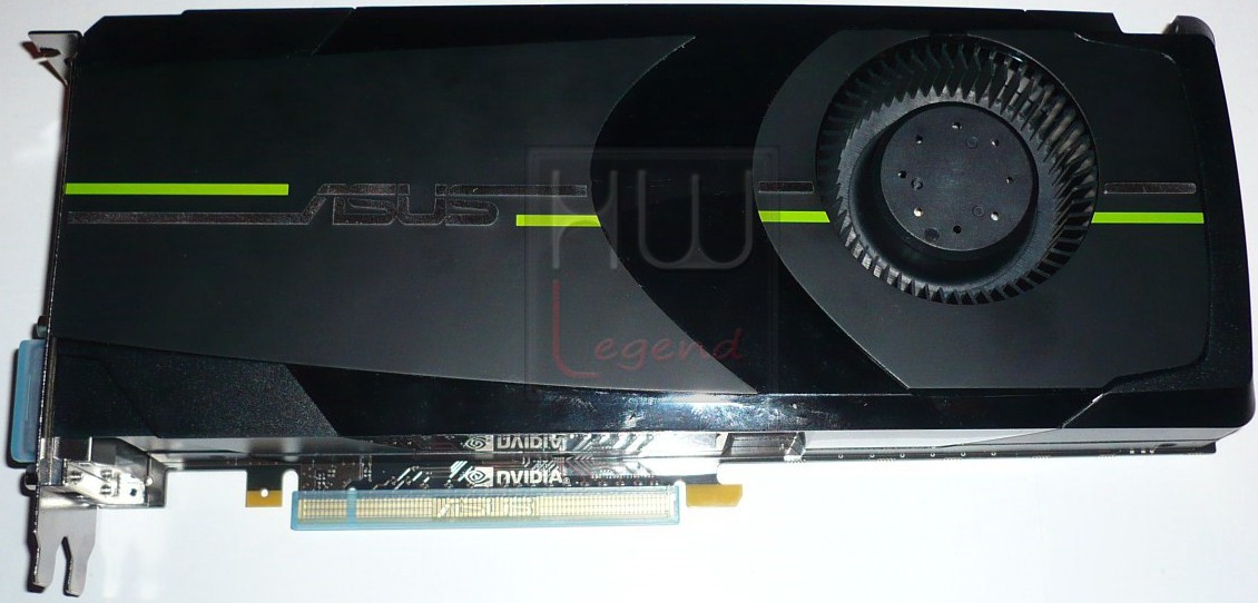 046-asus-geforce-gtx680-scheda-fronte