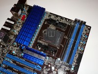 018-sapphire-pure-black-990fx-foto-scheda-zona-socket
