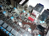 030-sapphire-pure-black-990fx-foto-scheda-porte-sata-2
