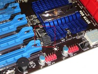 035-sapphire-pure-black-990fx-foto-scheda-dual-bios