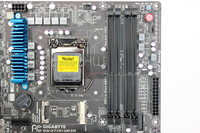gigabyte_z77x_ud3h_scheda_vrm_memorie