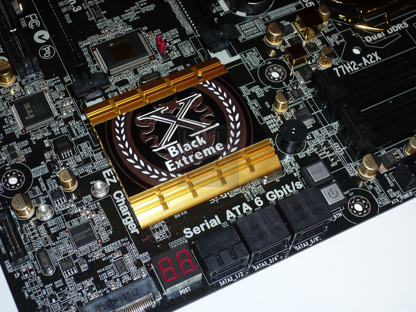 049-ecs-z77h2-a2x-foto-scheda-dissy-z77