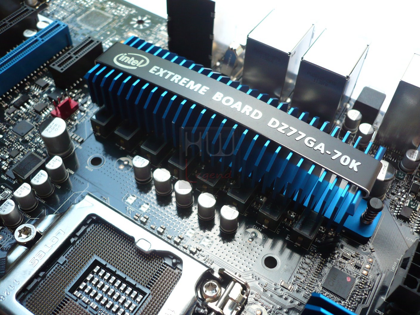 057-intel-ivy-bridge-3770k-mb-desktop-board-z77ga70k-foto-circuiteria-1