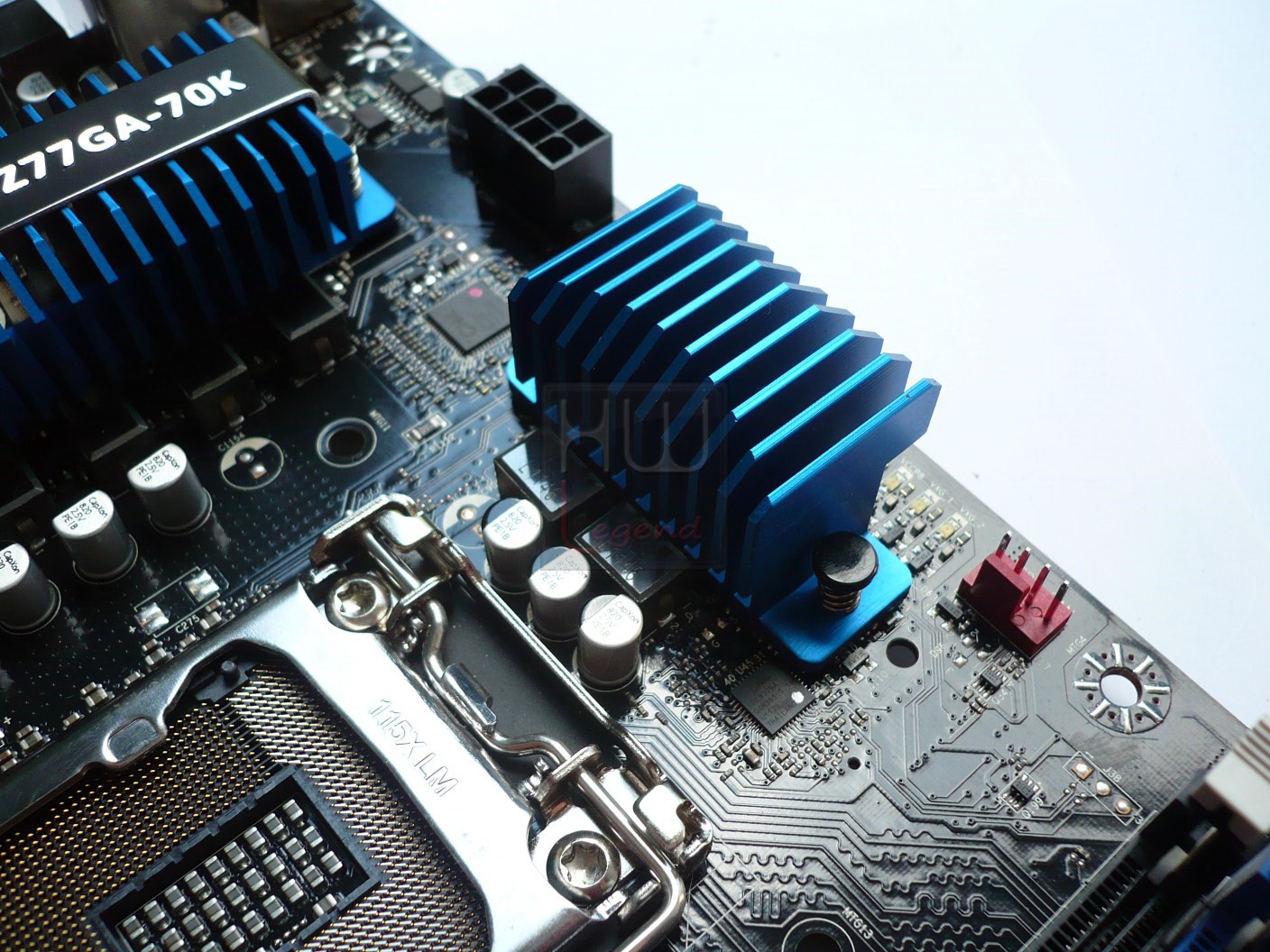 058-intel-ivy-bridge-3770k-mb-desktop-board-z77ga70k-foto-circuiteria-2