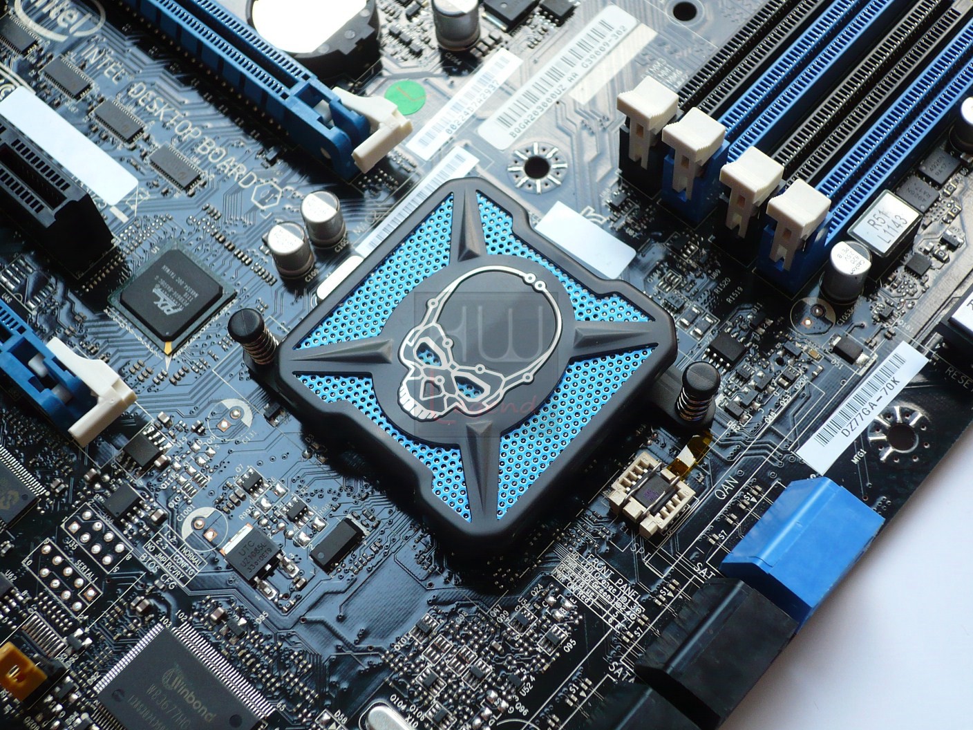 060-intel-ivy-bridge-3770k-mb-desktop-board-z77ga70k-foto-dissy-z77
