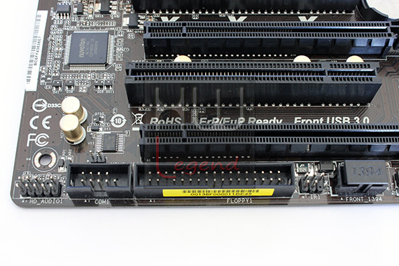 asrock_Z77_-Extreme6_scheda_conn_inferiori_1