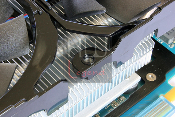 inno3d_gtx670_ichill_scheda_part10_aggancio_ventole2