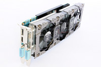 inno3d_gtx670_ichill_scheda_vista1