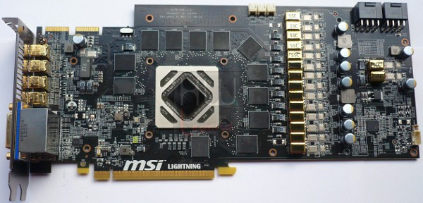 060-msi-r7970-lightning-foto-scheda-naked-1