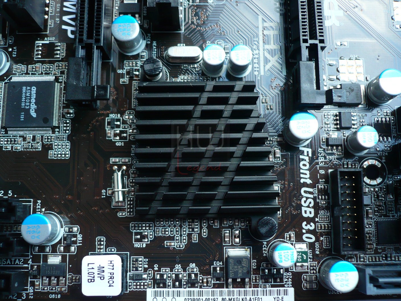 067-asrock-h77-pro4-foto-dissy-h77