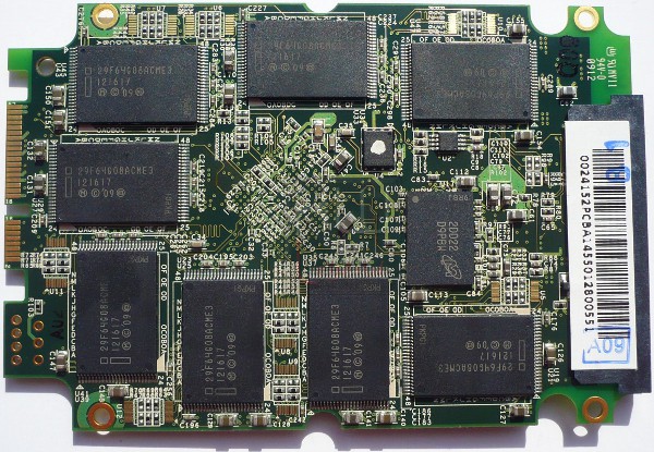 028-ocz-vertex4-ssd-128gb-foto-drive-pcb-retro