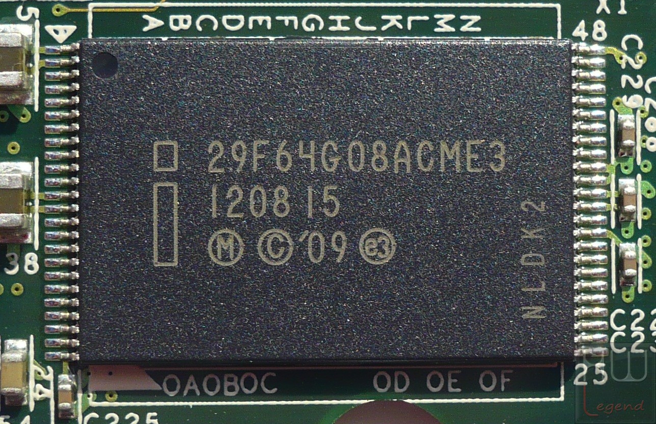 031-ocz-vertex4-ssd-128gb-foto-drive-foto-pcb-nand-flash
