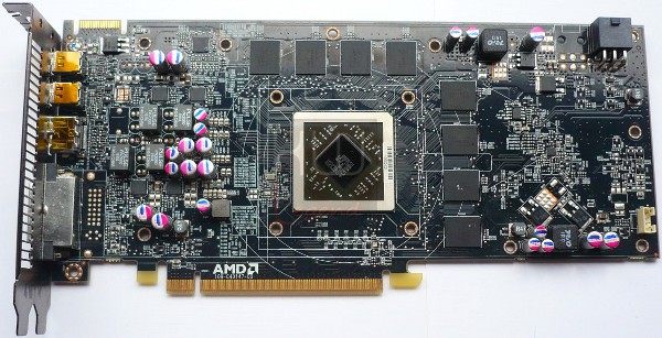 048-amd-hd7800-series-amd-foto-schede-amd-hd7850-smontata