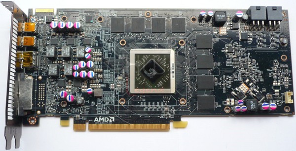 049-amd-hd7800-series-amd-foto-schede-amd-hd7870-smontata