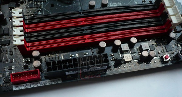 053-asus-maximus-v-formula-z77-foto-scheda-usb3-header-connettore-atx