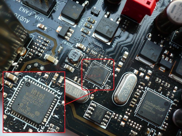 073-asus-maximus-v-formula-z77-foto-scheda-chip-rete-intel