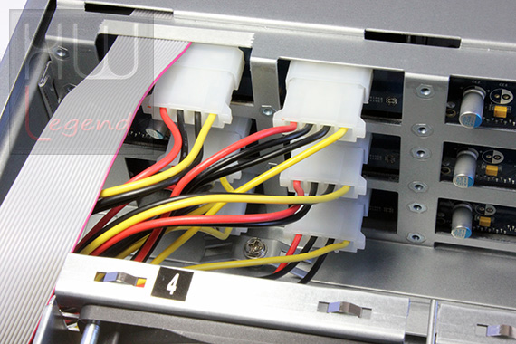 synology_rs3412xs_nas_particolare_19