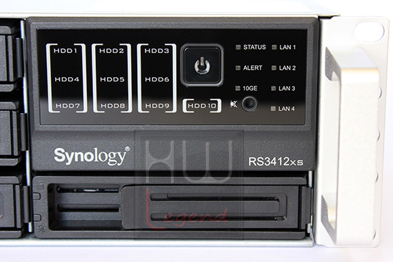 synology_rs3412xs_nas_particolare_2