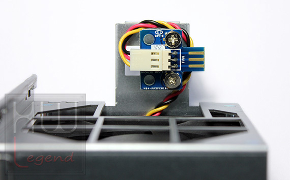 synology_rs3412xs_nas_particolare_7_a