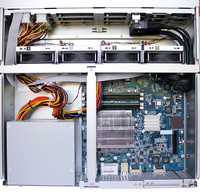 synology_rs3412xs_nas_aperto_1